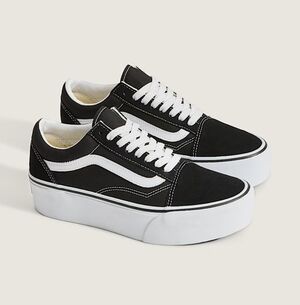Classic Black Platform Skate Sneakers with White Stripe